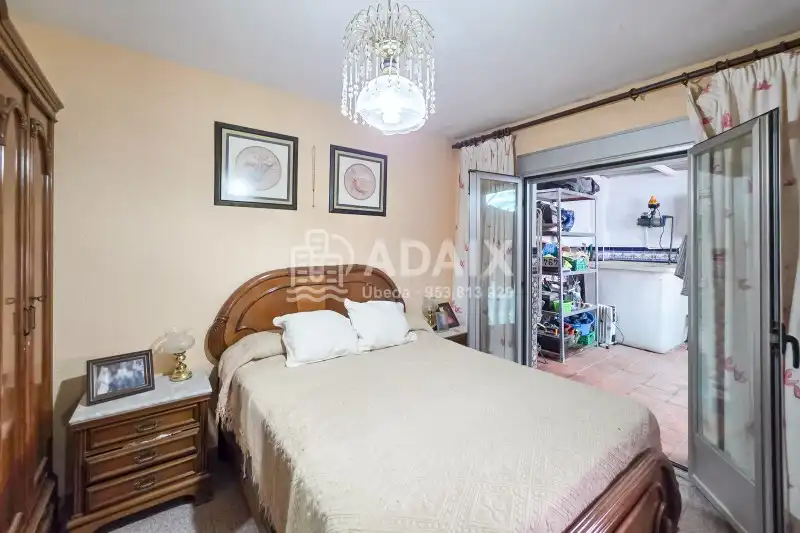 Bedroom of Houses for sale in Úbeda  with Air Conditioner, Heating and Terrace