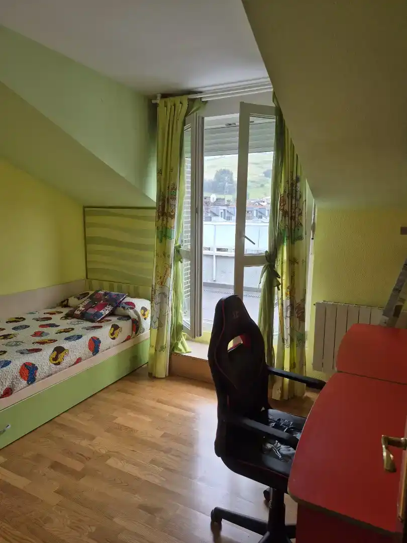 Habitación de Piso en venta en Piélagos con Parquet, Amueblado y Horno
