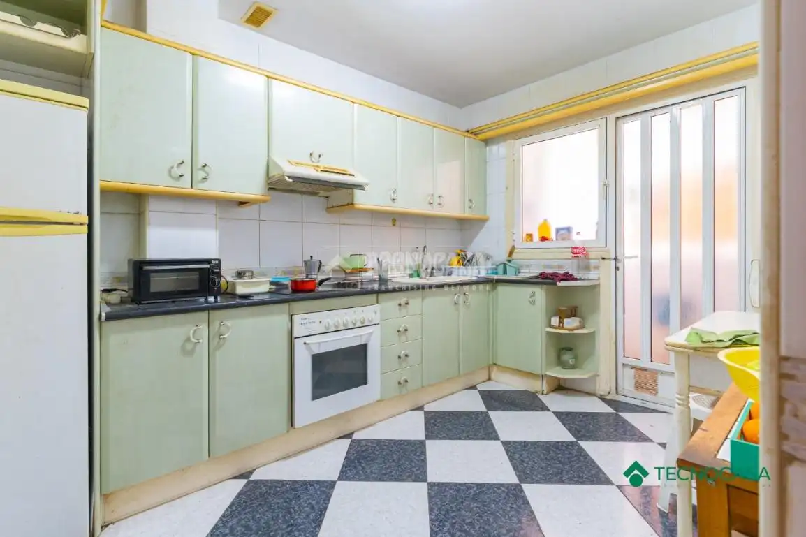 Kitchen of Detached homes for sale in Roquetas de Mar  with Air Conditioner and Terrace