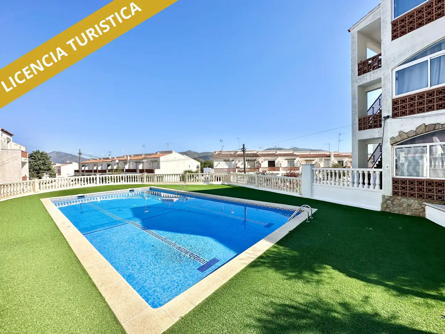 Casa con terrazza in vendita a Carrer de Josep Carner, imagen 2