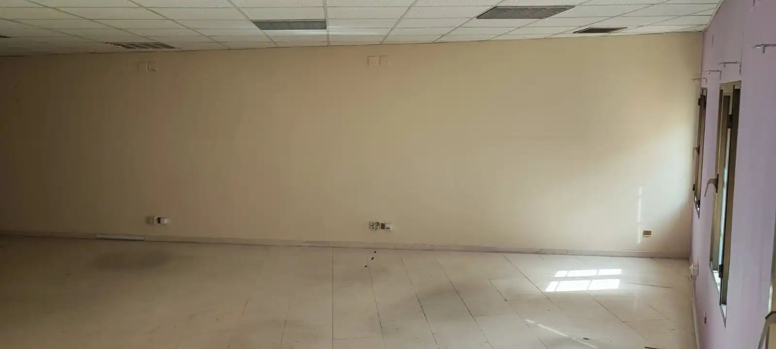 Business premises to rent in Calle Ramón y Cajal, imagen 7