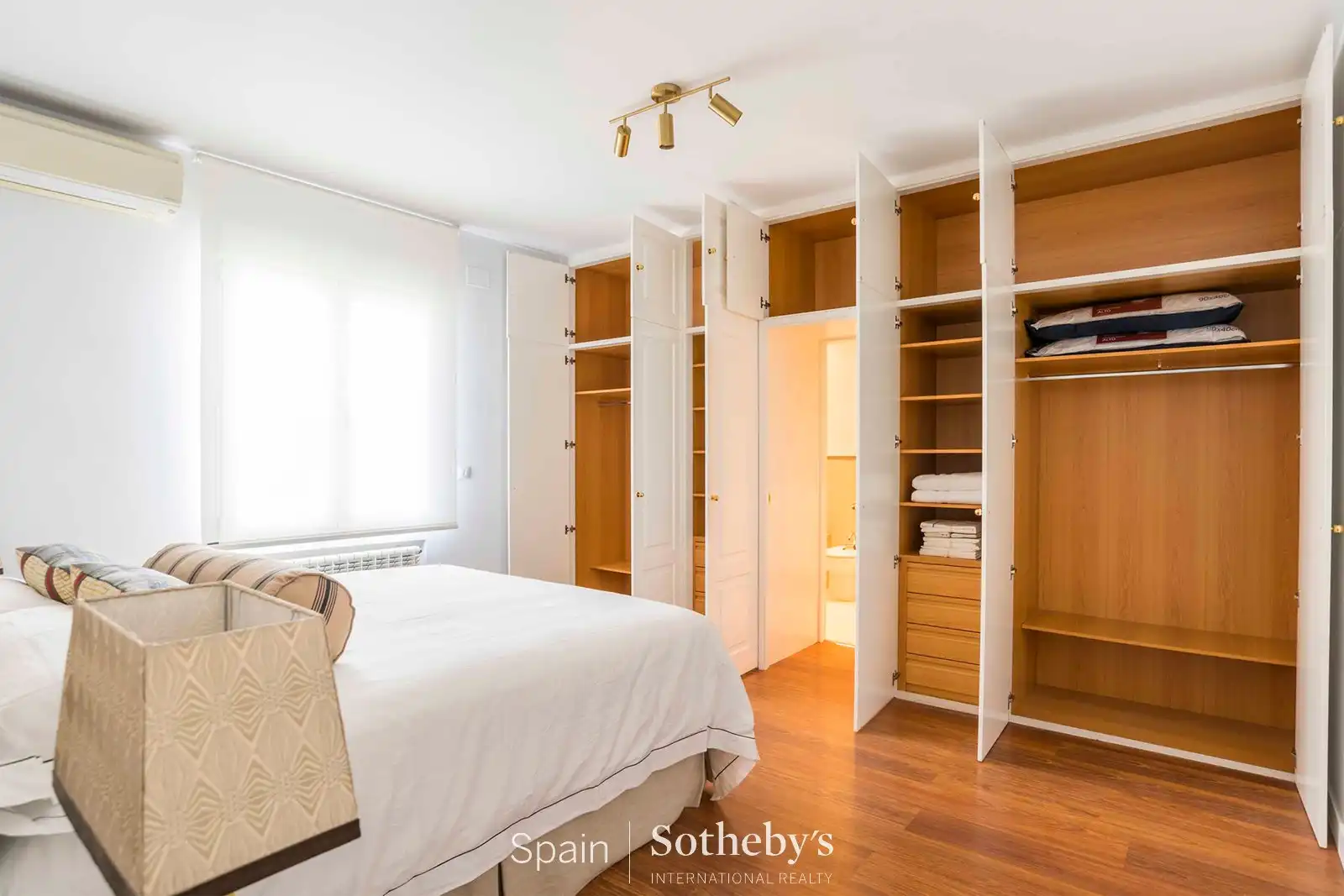 Habitación de Apartamento en venta en Madrid con Aire acondicionado, Calefacción y Trastero