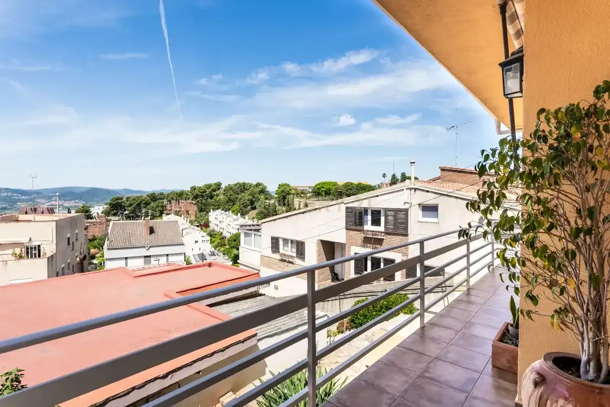 Houses for sale in Carrer Dos de Maig, Sant Just Desvern, Spain, -1, La Miranda - Can Candeler