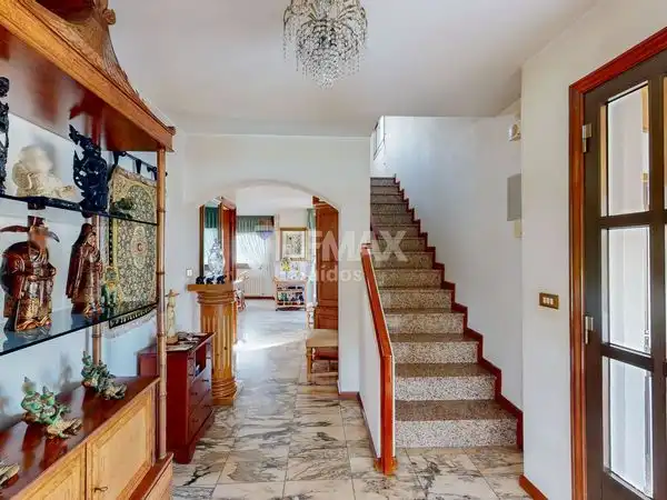 Houses for sale in Vigo   with Heating, Private garden and Parquet flooring