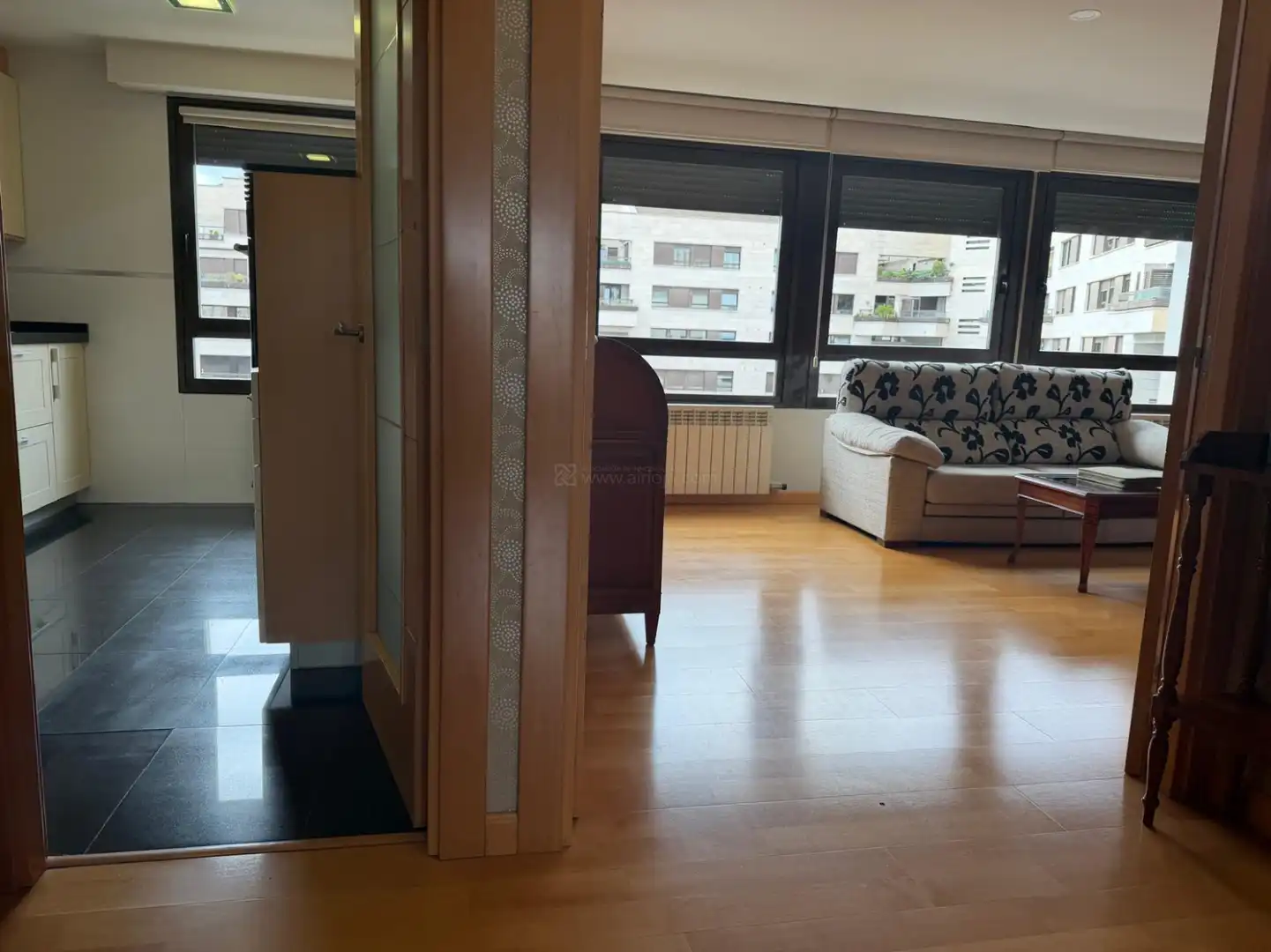 Sala de estar de Piso en venta en  Logroño con Calefacción, Parquet y Terraza