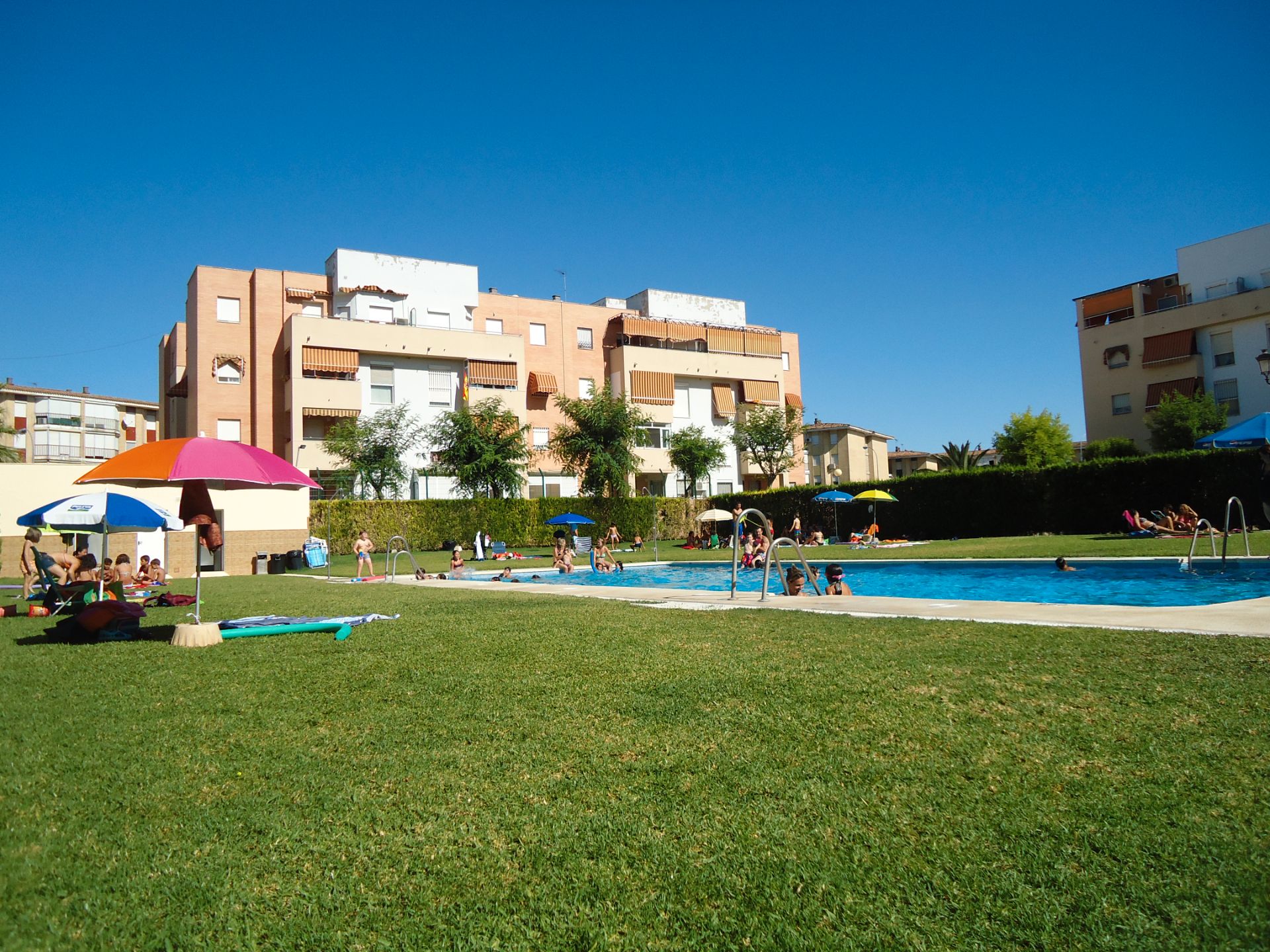 Swimming pool of Flat to rent in Mairena del Aljarafe  with Air Conditioner, Furnished and Community pool