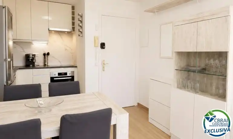 Apartament amb ascensor en venda a Carrer Muga-Delta, imagen 8