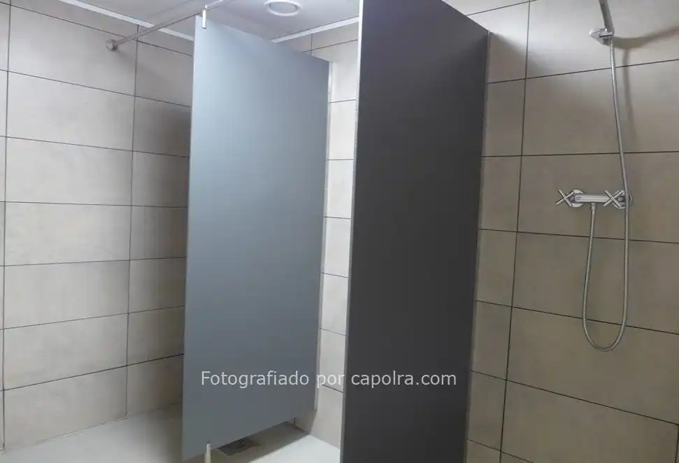 Badezimmer von Gebäude zur Miete in Sant Joan Despí