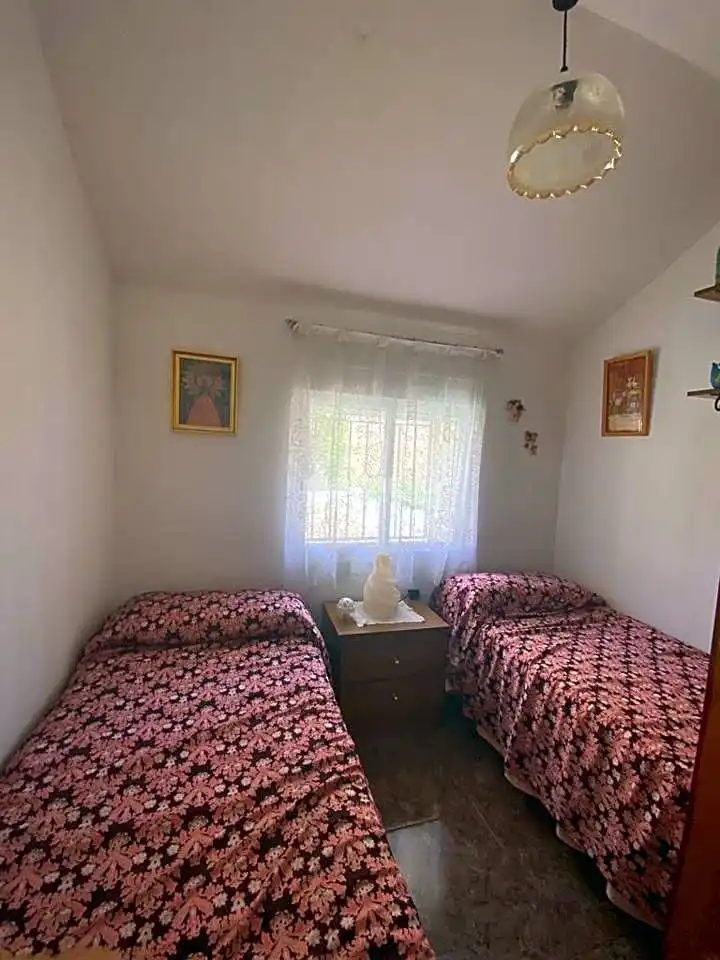 Finca rústica en venda a Calle Iglesia, Perales del Alfambra
