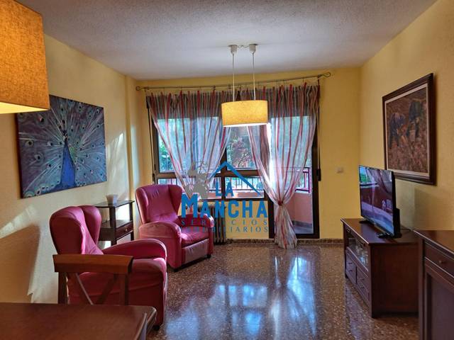 Piso en Venta en Calle MARIA MOLINER en Estación