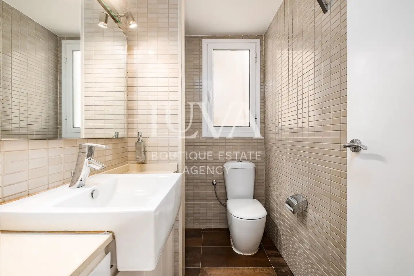Baño de Ático en venta en Barcelona con Aire acondicionado, Calefacción y Terraza