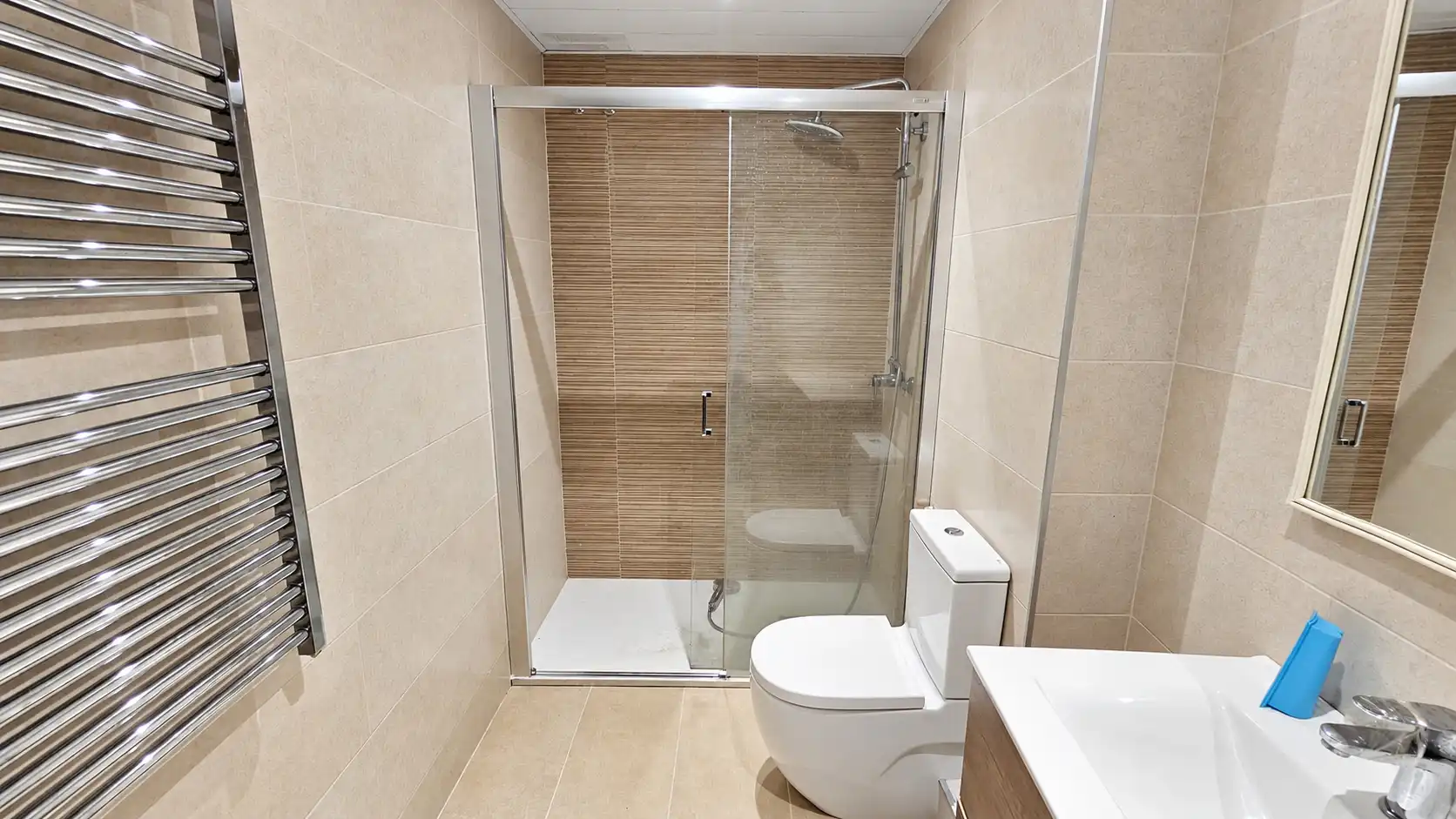 Piso con terraza en venta en Carrer de Francisco de Vitòria 16, imagen 6