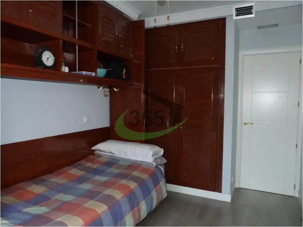Habitación de Piso en venta en Madrid con Aire acondicionado y Amueblado