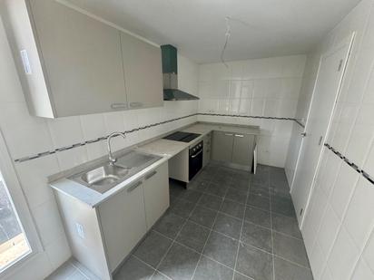 Kitchen of Flat to rent in Almazora / Almassora  with Oven, Washing machine and Balcony