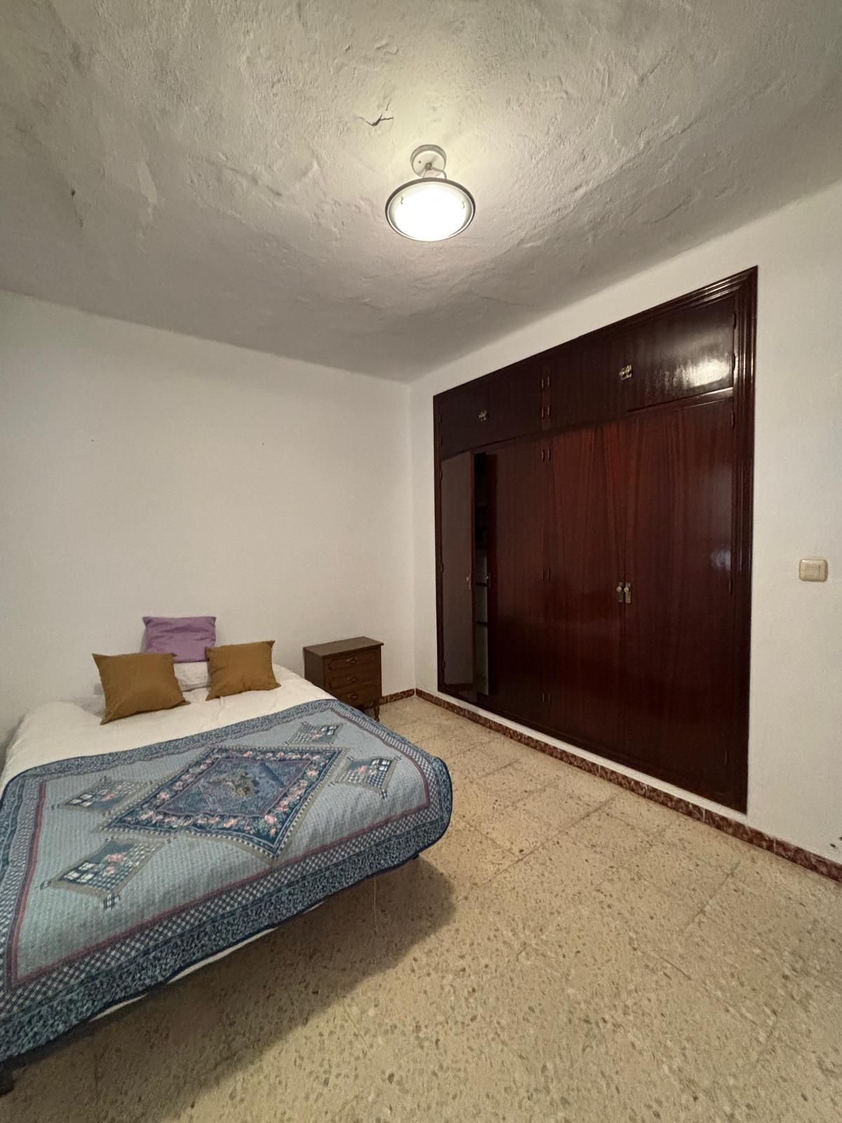 Dormitori de Casa o xalet en venda en Chiclana de la Frontera amb Jardí privat