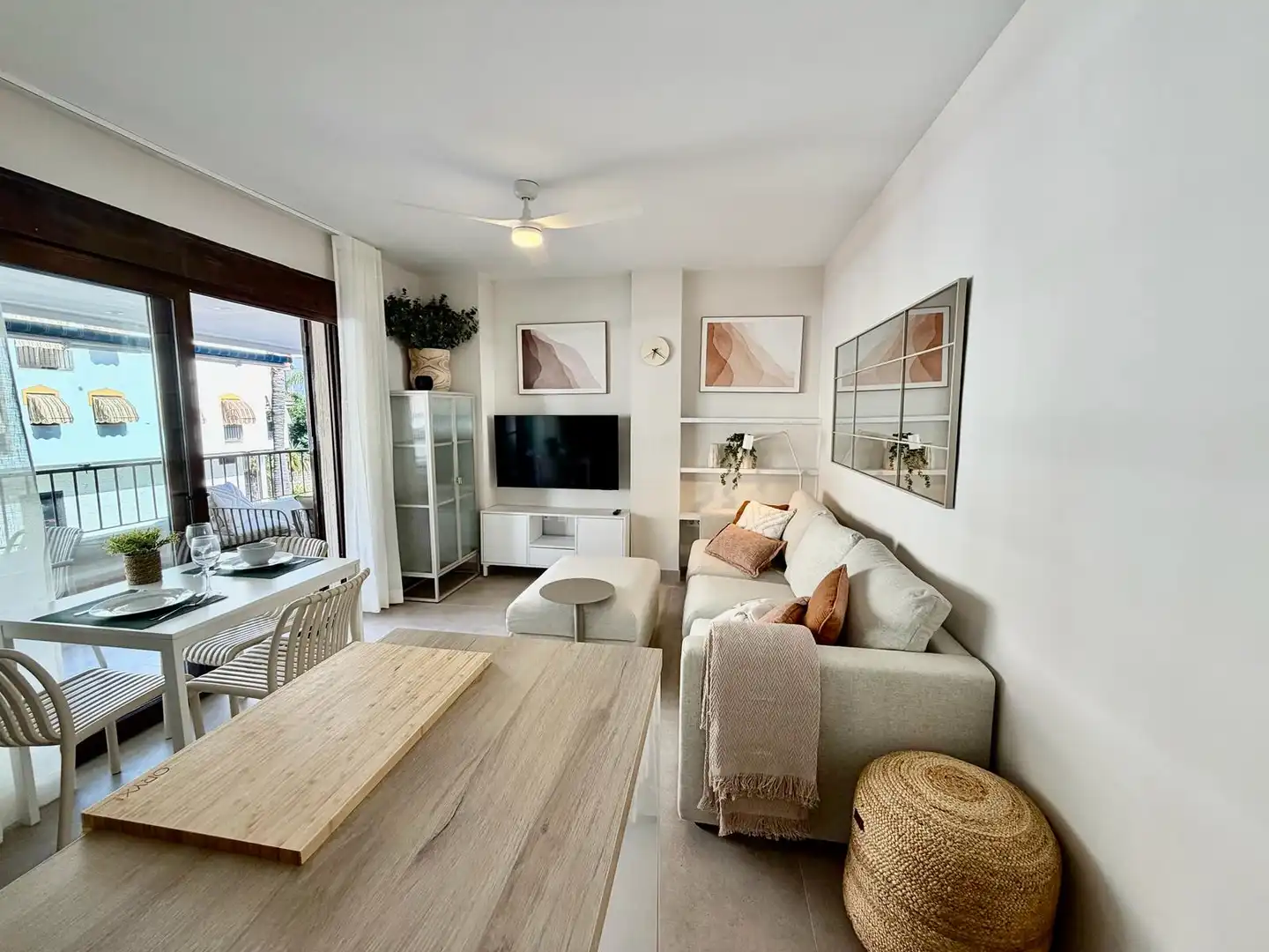 Living room of Flat for rent in Almuñécar  with Air Conditioner, Heating and Terrace