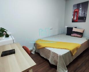 Bedroom of Flat to rent in San Andrés del Rabanedo