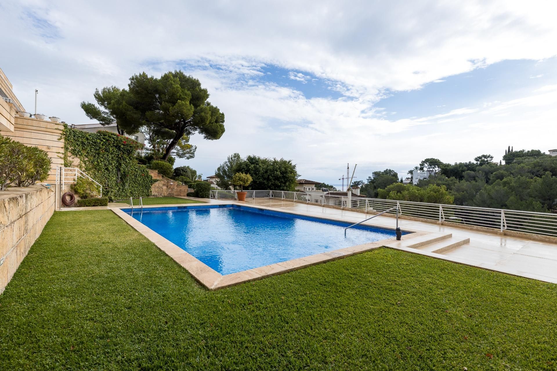Piscina de Àtic en venda en Calvià amb Aire condicionat, Calefacció i Jardí privat
