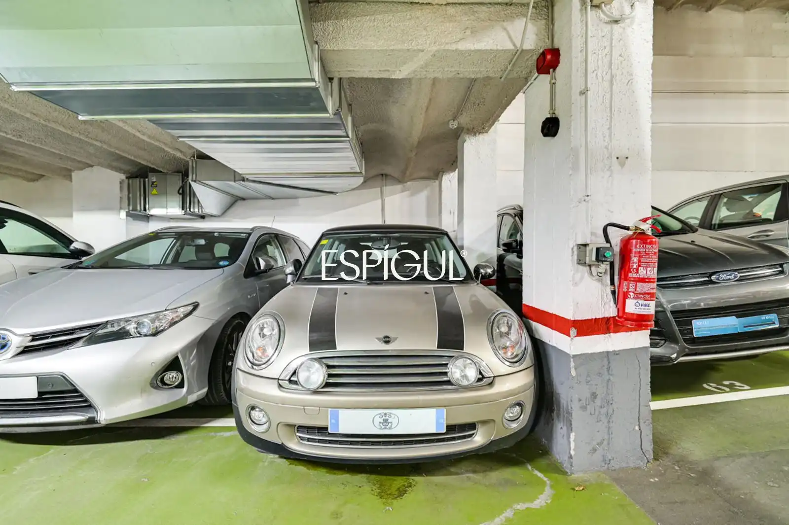 Parking de Piso en venta en Barcelona con Calefacción, Parquet y Terraza