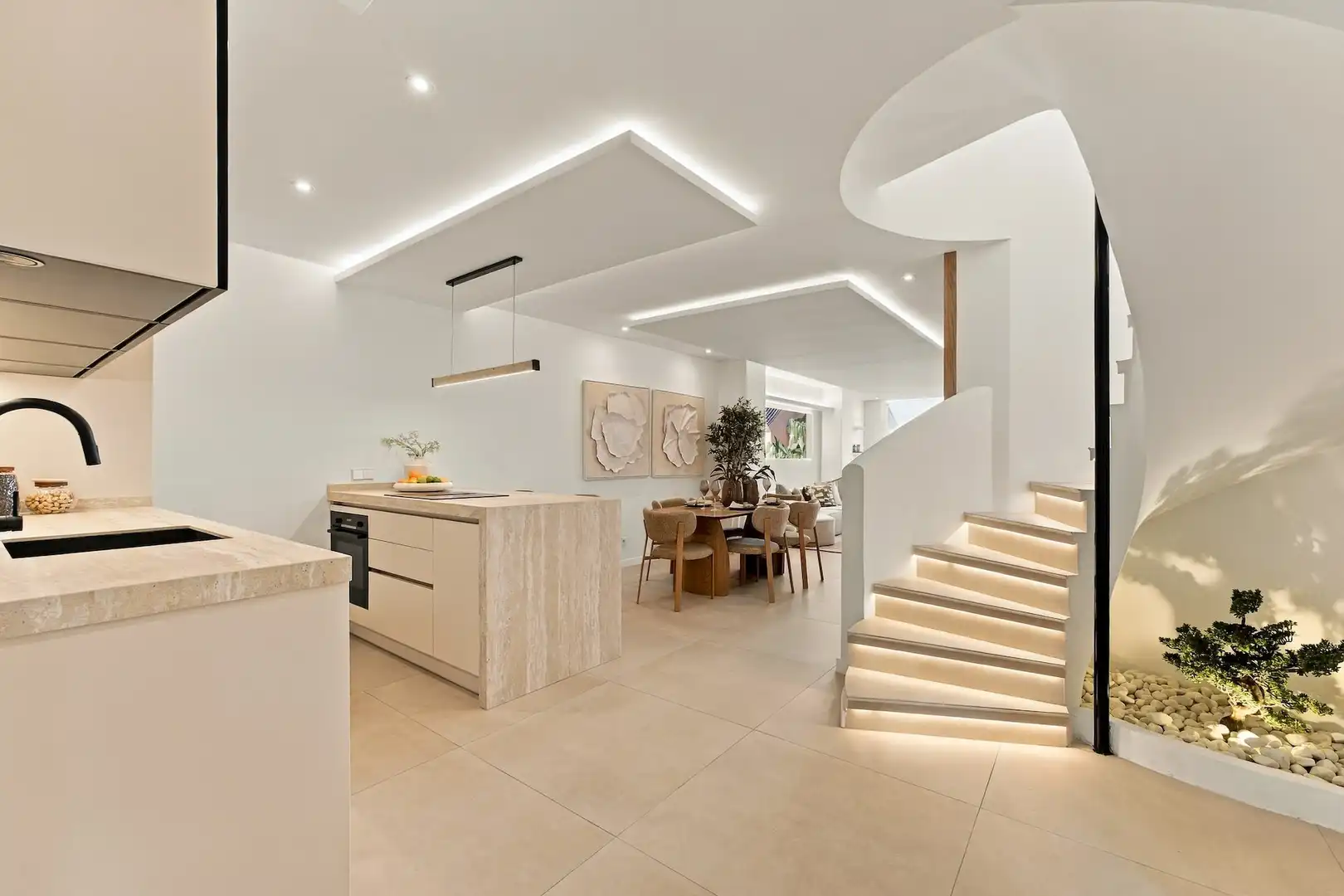 Ático con piscina en venta en Nueva Andalucía, imagen 3