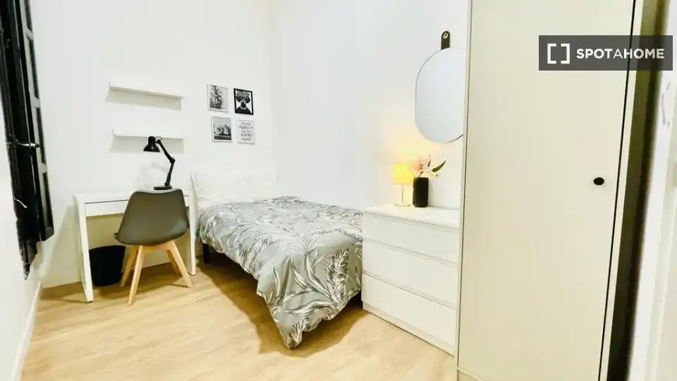 Habitación de Piso para compartir en Madrid con Aire acondicionado, Calefacción y Terraza