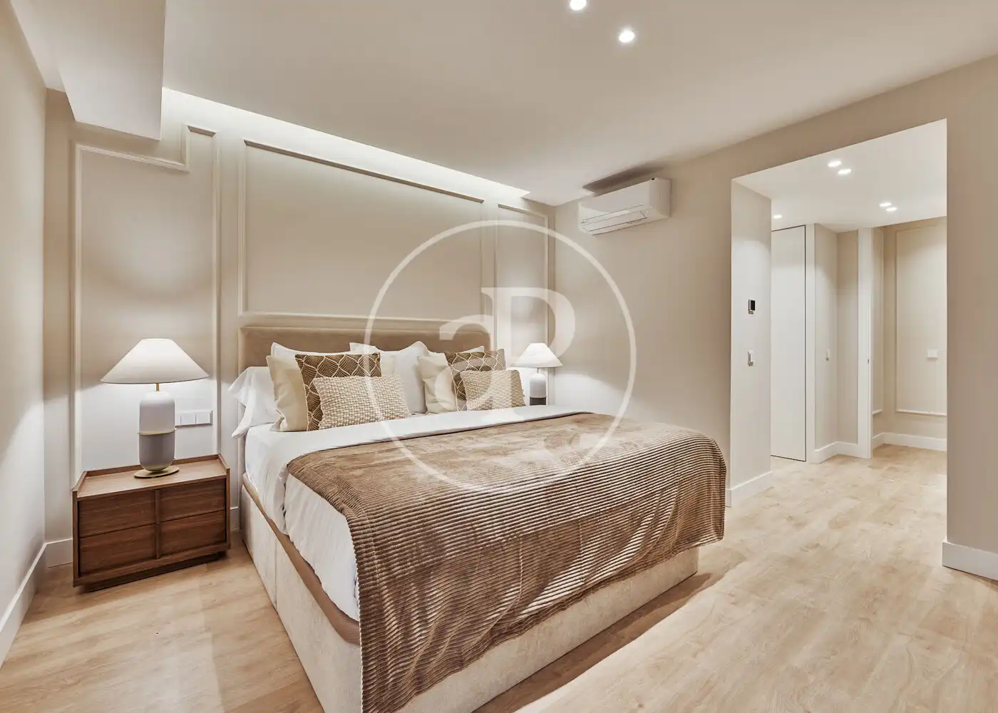 Bedroom of Flat for sale in Madrid  with Air Conditioner, Heating and Furnished