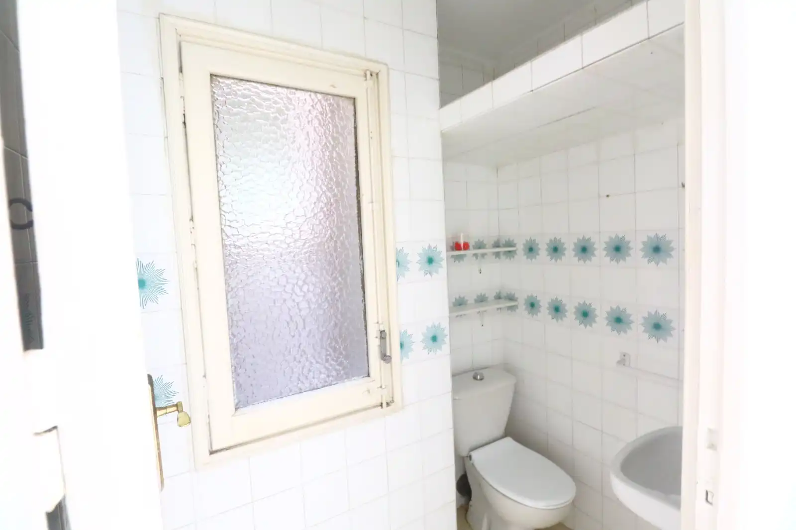Baño de Piso en venta en Sevilla con Terraza y Balcón
