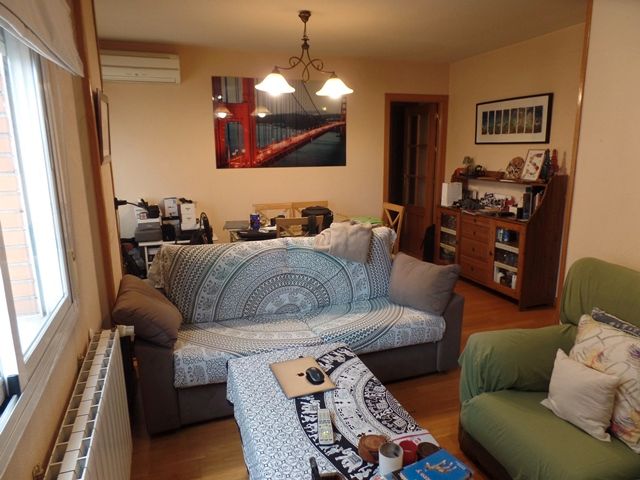 Living room of Flat for sale in  Madrid Capital  with Air Conditioner, Heating and Storage room