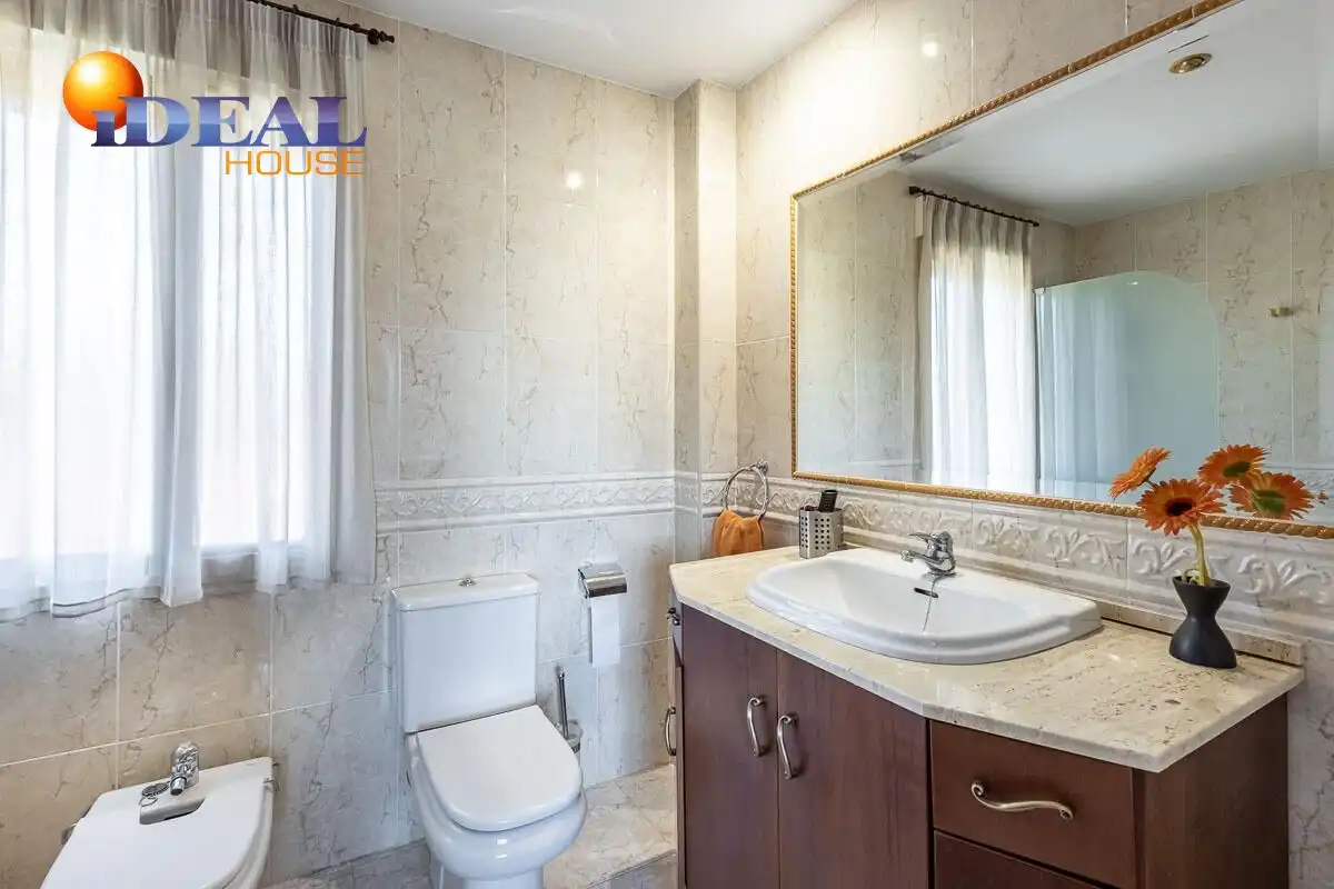 Villa mit Pool zum Verkauf in Residencial Triana - Barrio Alto, imagen 29