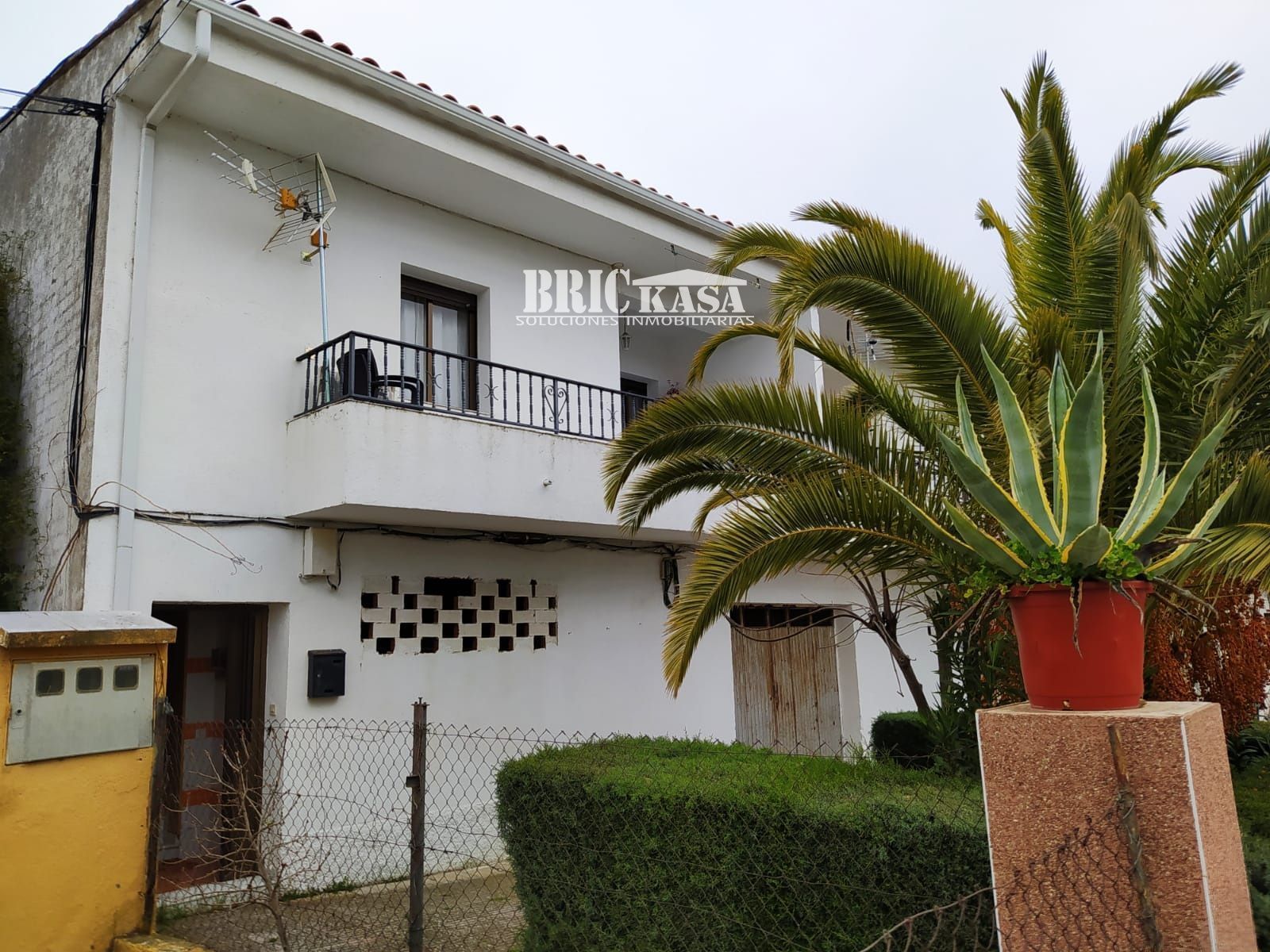 Exterior view of Flat for sale in Hinojal  with Air Conditioner, Terrace and Furnished