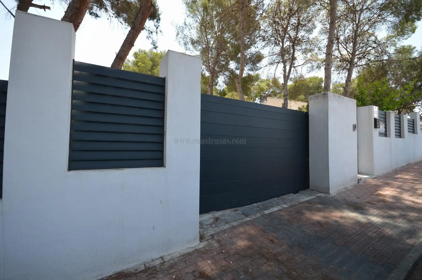 Chalet con piscina en venta en Los Balcones - Los Altos, imagen 27