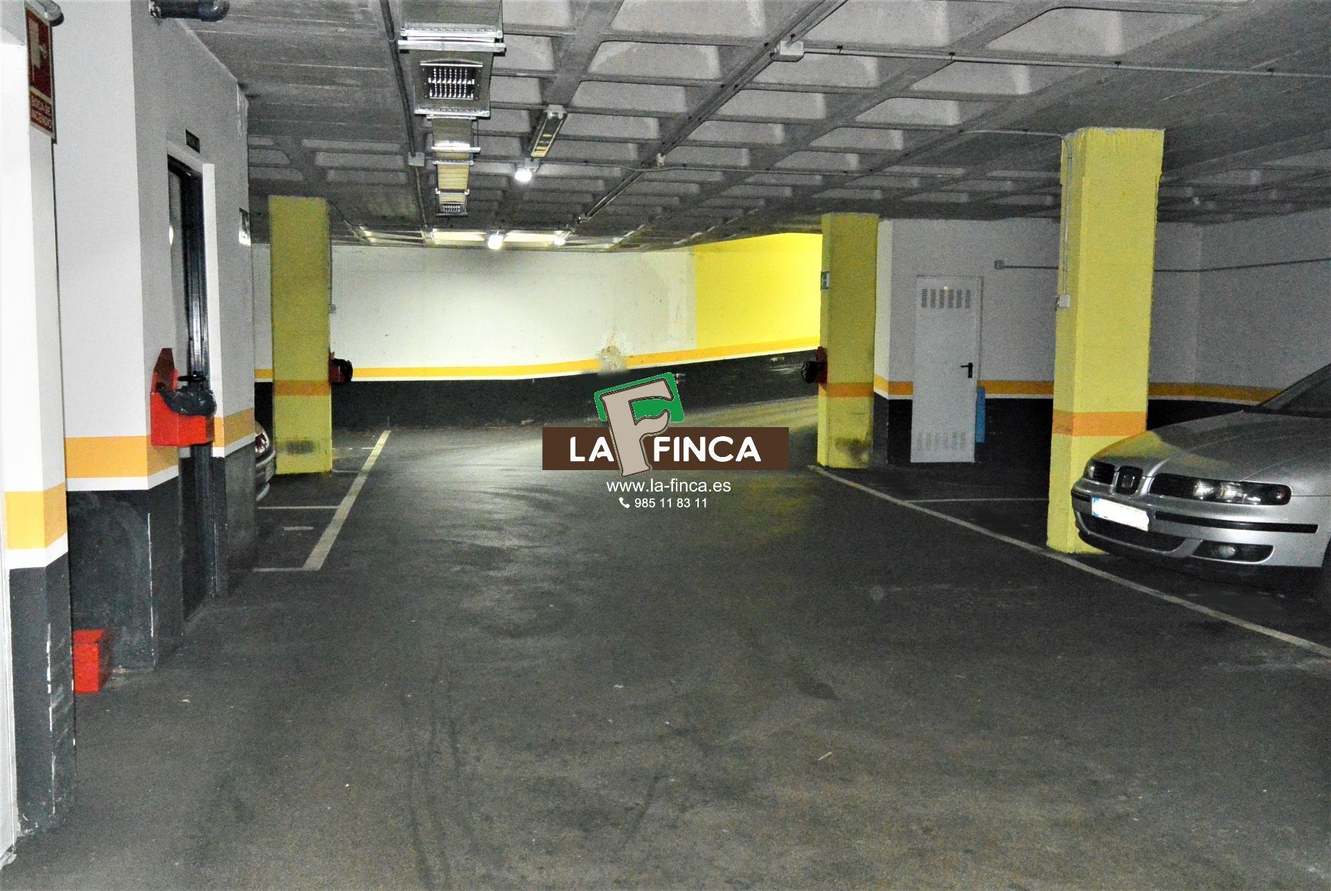 Parking of Garage to rent in Oviedo 