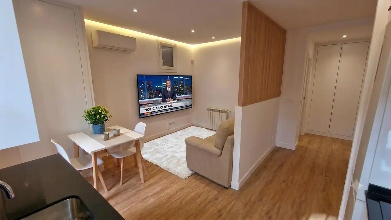 Wohnzimmer von Wohnung zum Verkauf in Madrid mit Klimaanlage