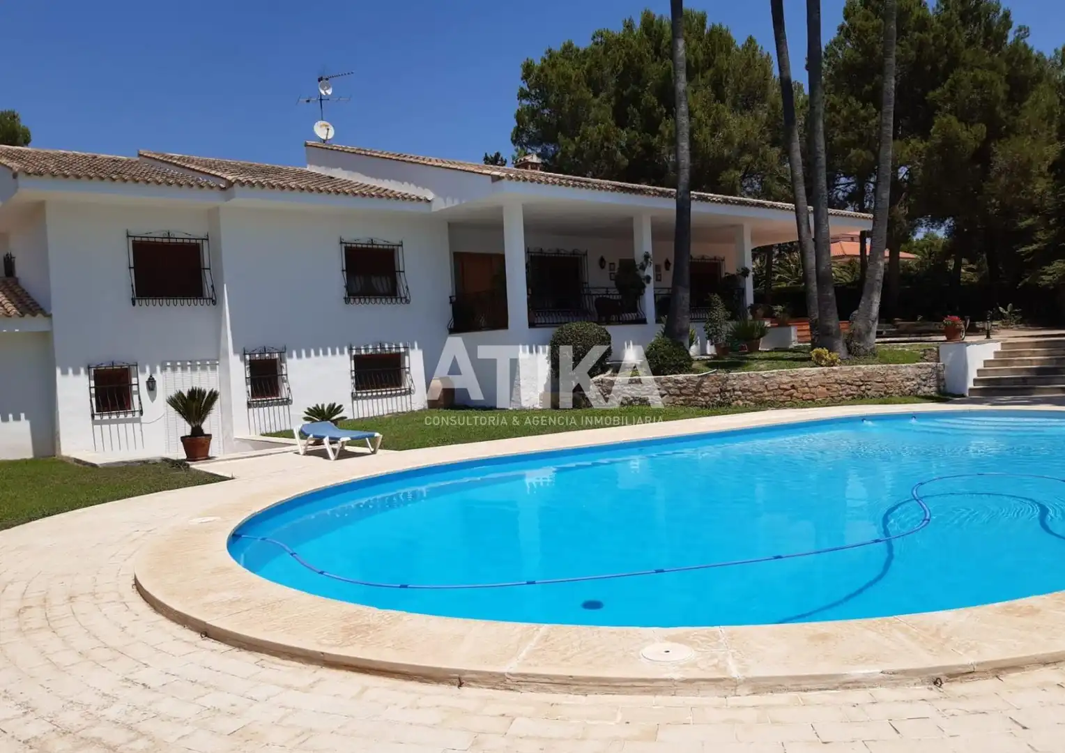 Jardí de Casa o xalet en venda en Ontinyent amb Aire condicionat, Calefacció i Jardí privat