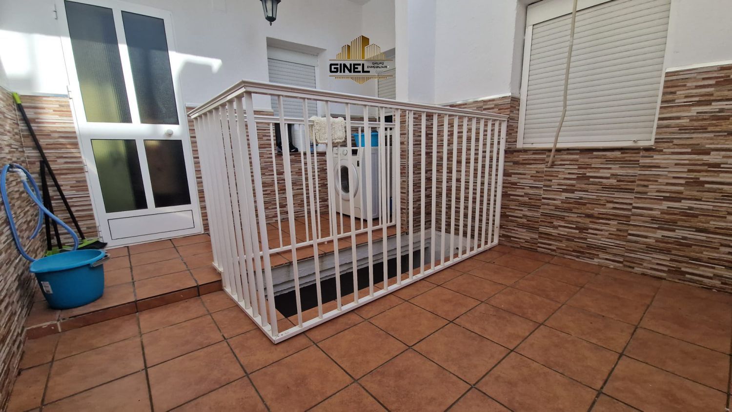 Casa adosada en venta en  Jaén Capital con Aire acondicionado, Calefacción y Terraza