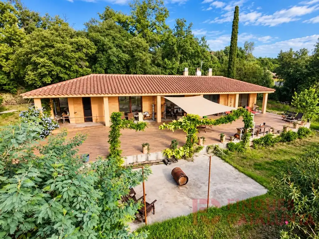 Houses for sale in Bescanó, Girona