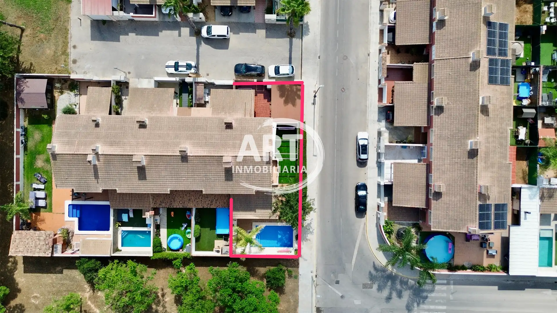 Vista exterior de Casa adosada en venda en La Pobla de Vallbona amb Aire condicionat, Calefacció i Jardí privat