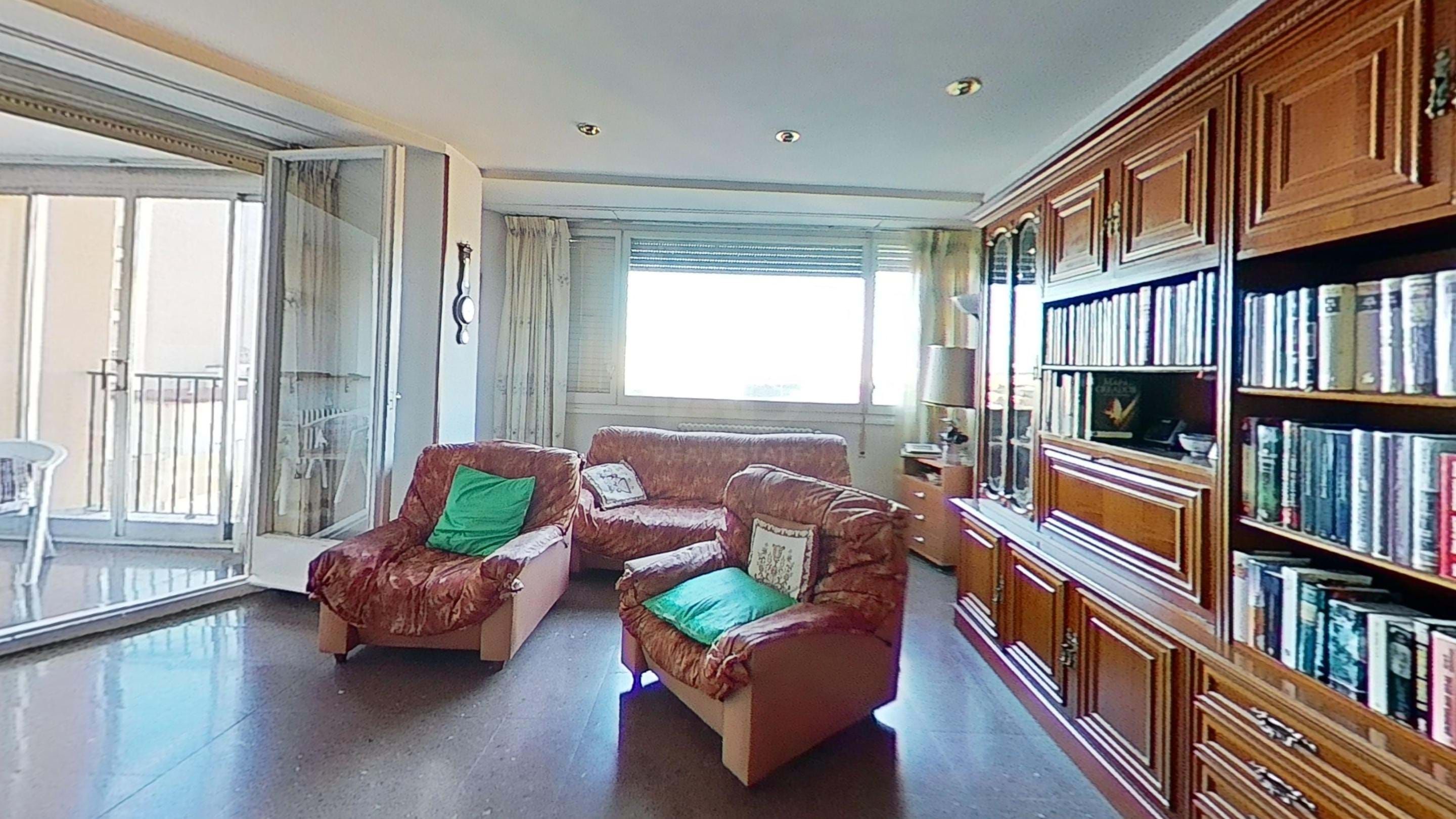 Sala d'estar de Pis en venda en  Zaragoza Capital amb Aire condicionat, Calefacció i Terrassa