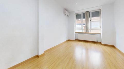 Photo 3 of Flat to rent in Calle de Pinos Baja, Valdeacederas,  Madrid Capital