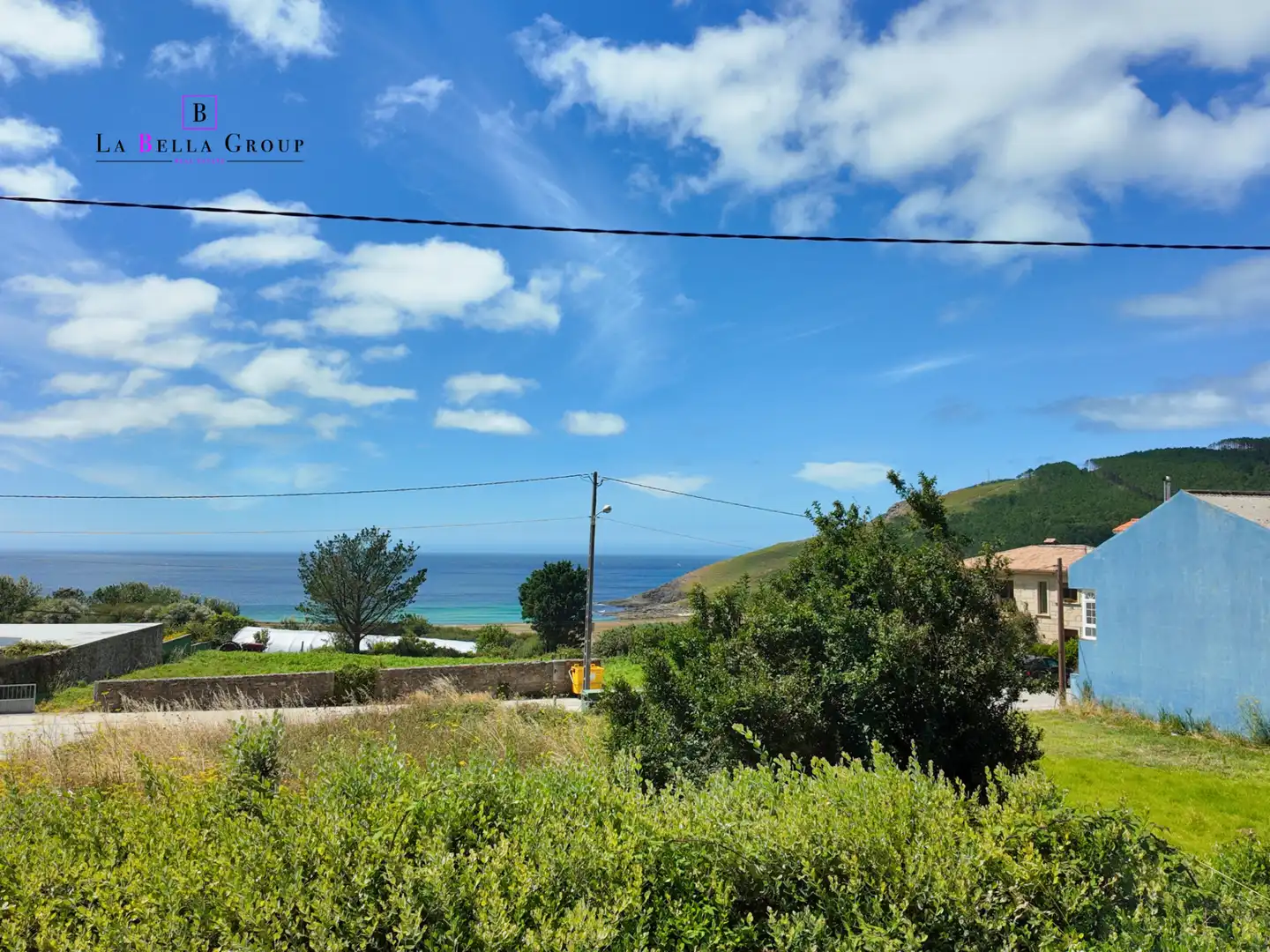 Vista exterior de Casa o xalet en venda en Fisterra amb Calefacció, Jardí privat i Parquet