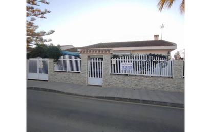 Vista exterior de Casa o xalet en venda en Cartagena amb Aire condicionat, Calefacció i Jardí privat