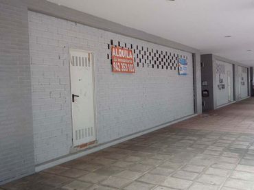 Local comercial en venda a Calle Francisco Tomás y Valiente 9A
