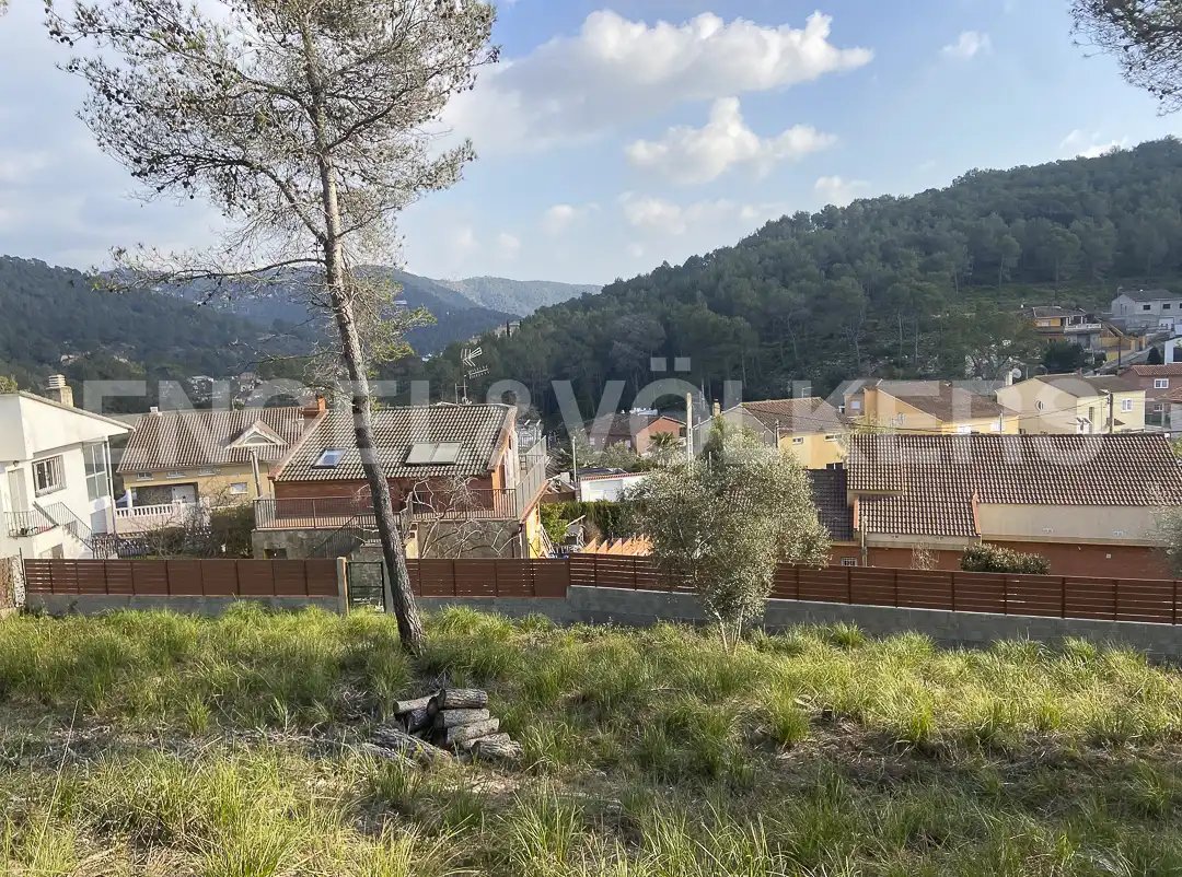Terreno residencial en venta en Canyelles, imagen 3