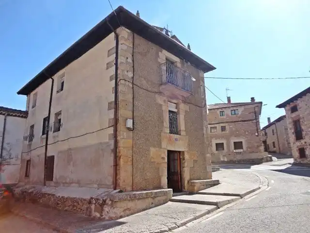 Vista exterior de Casa o chalet en venta en Huerta de Arriba con Calefacción, Trastero y Amueblado