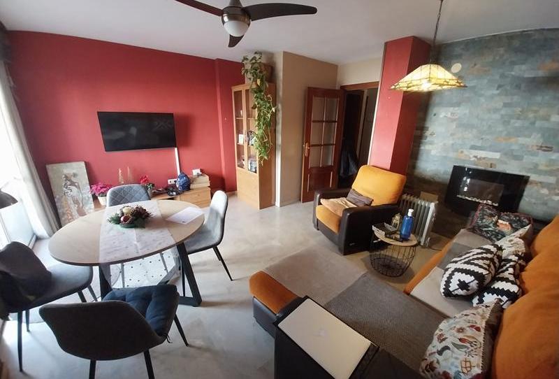 Photo 1 of Flat to rent in Sierra de Estepona - Avda. de Andalucía, Málaga
