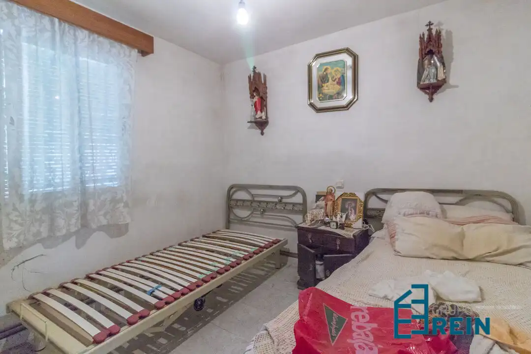 Dormitori de Casa o xalet en venda en Yuncler amb Traster
