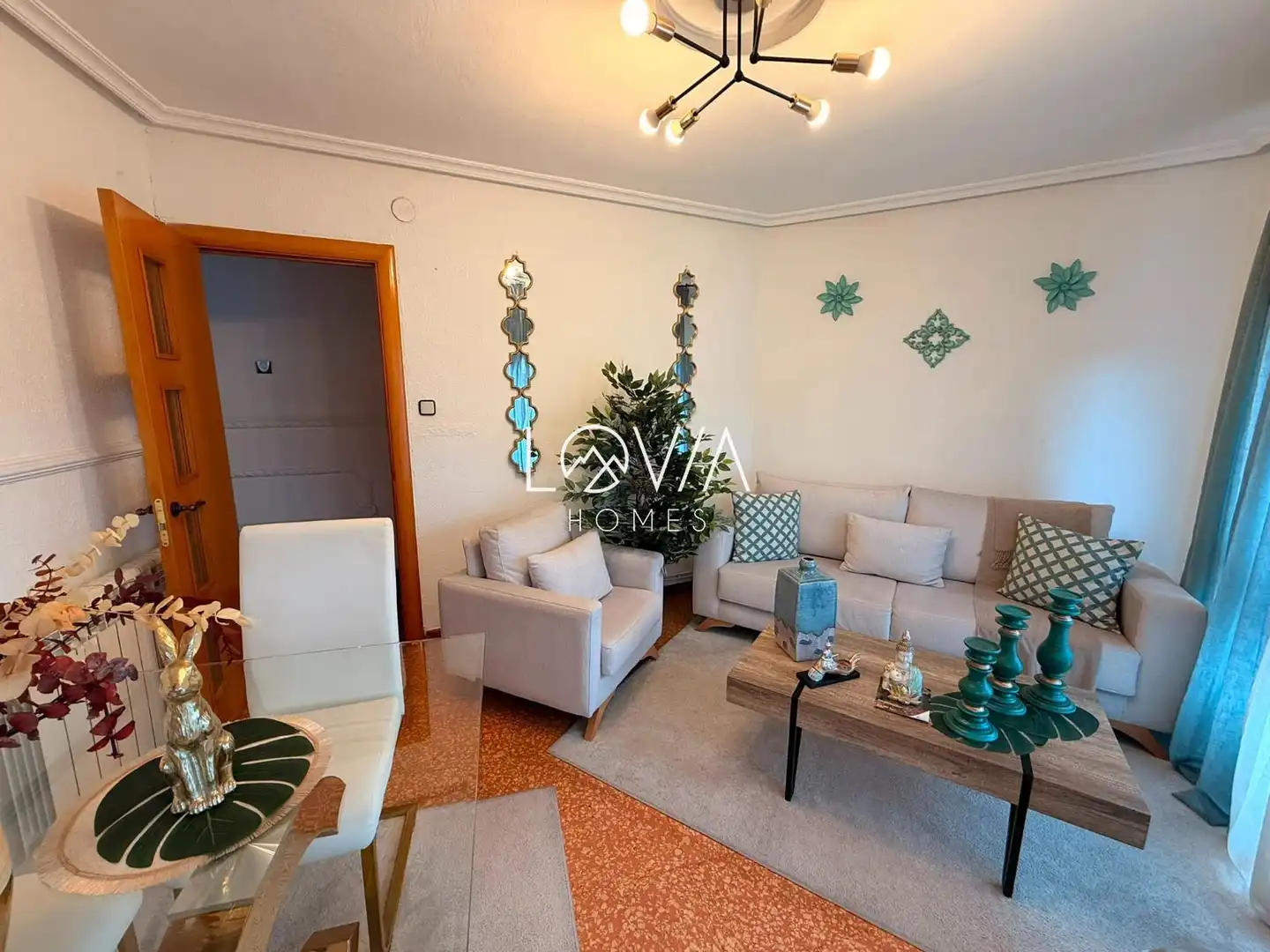 Sala d'estar de Pis en venda en Langreo amb Calefacció, Terrassa i Moblat