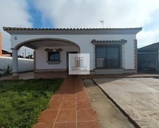 Exterior view of House or chalet for sale in Chiclana de la Frontera  with Private garden, Storage room and Swimming Pool