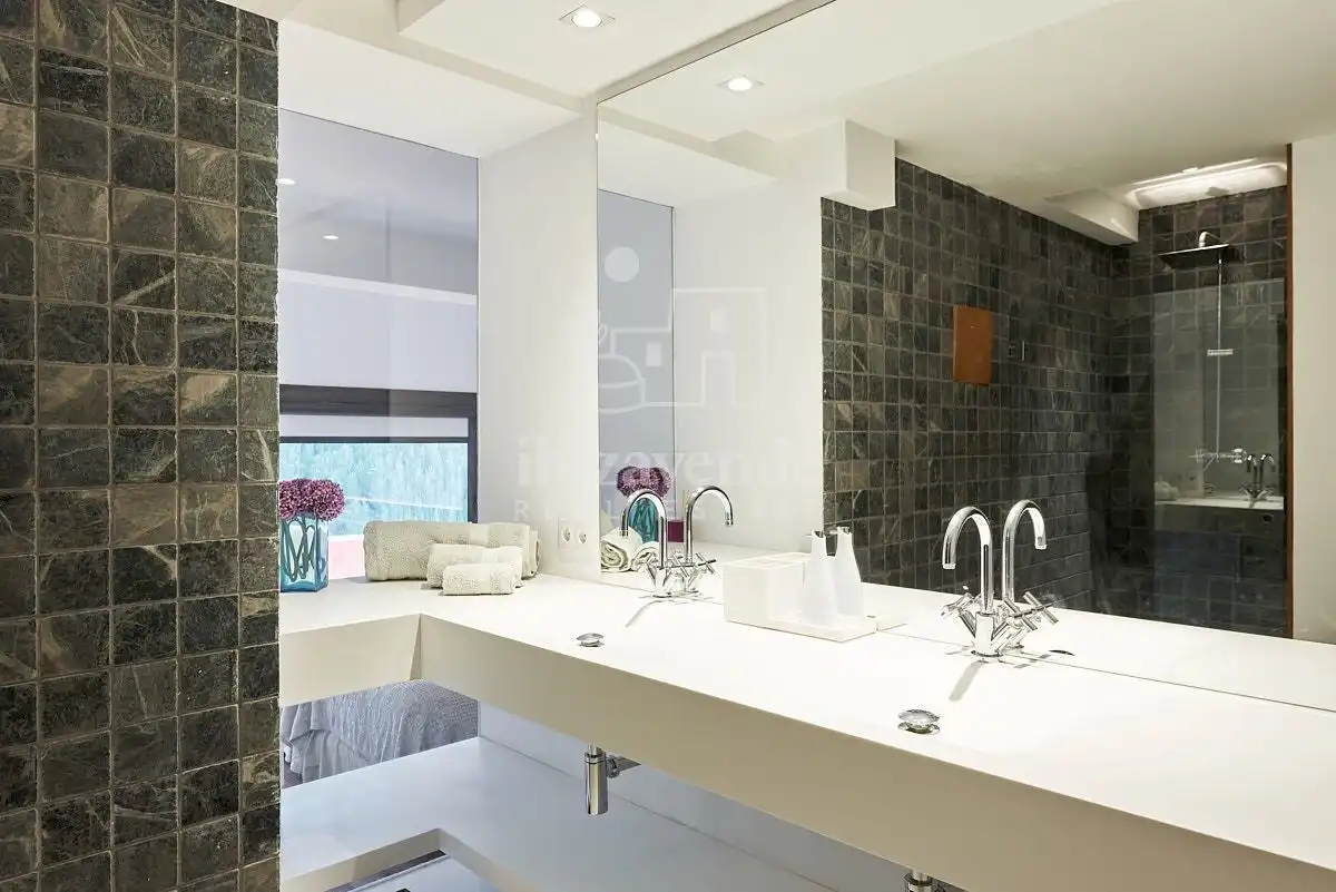 Baño de Casa o chalet de alquiler en Eivissa con Aire acondicionado, Calefacción y Piscina