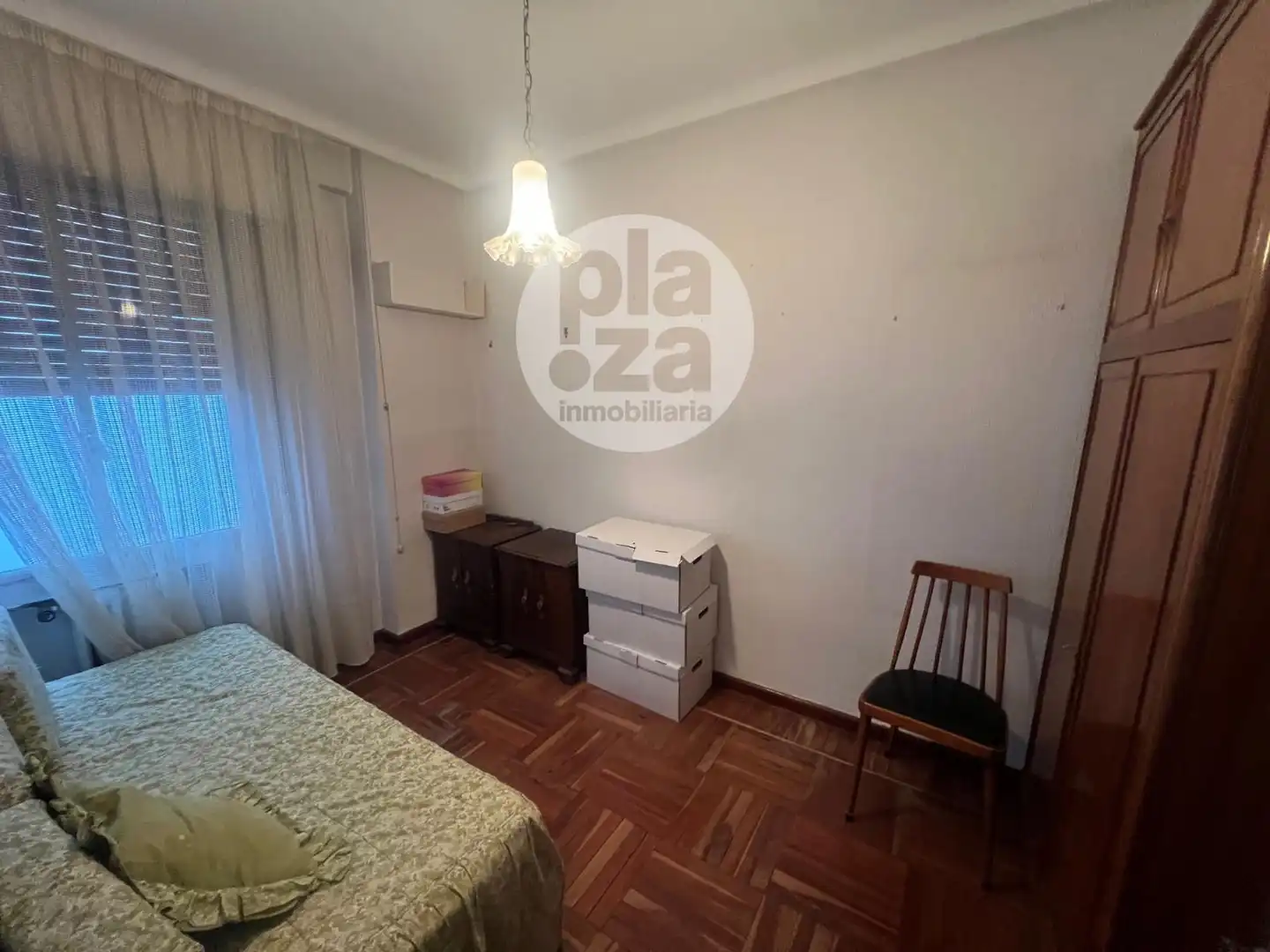Habitación de Piso en venta en Burgos con Terraza y Trastero